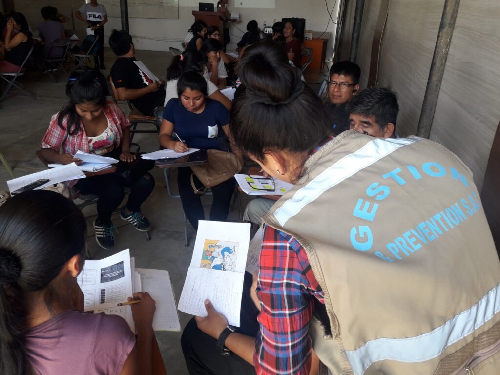 capacitacion-estudiantes-chaleco